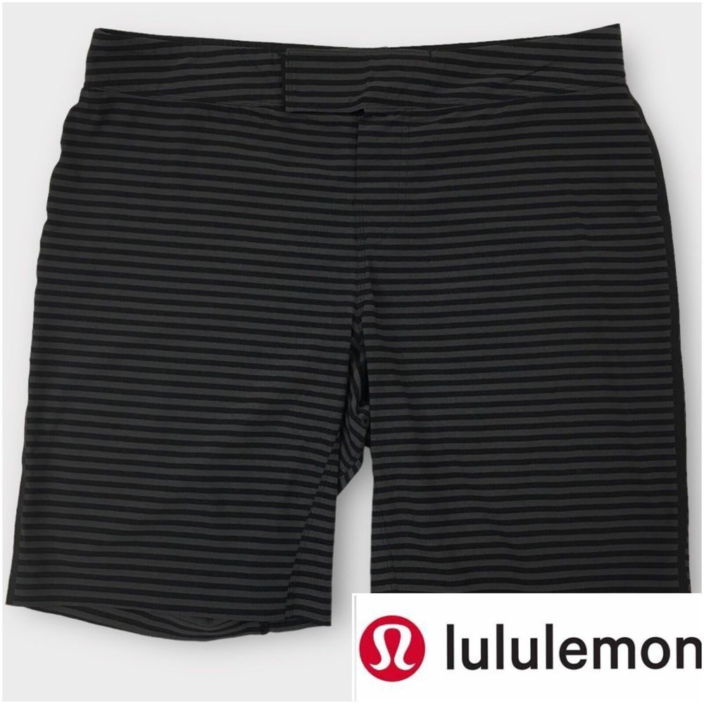 Lululemon Studio Board Shorts Mens Size 36 Hybrid Swim Gray/Black Swimwear